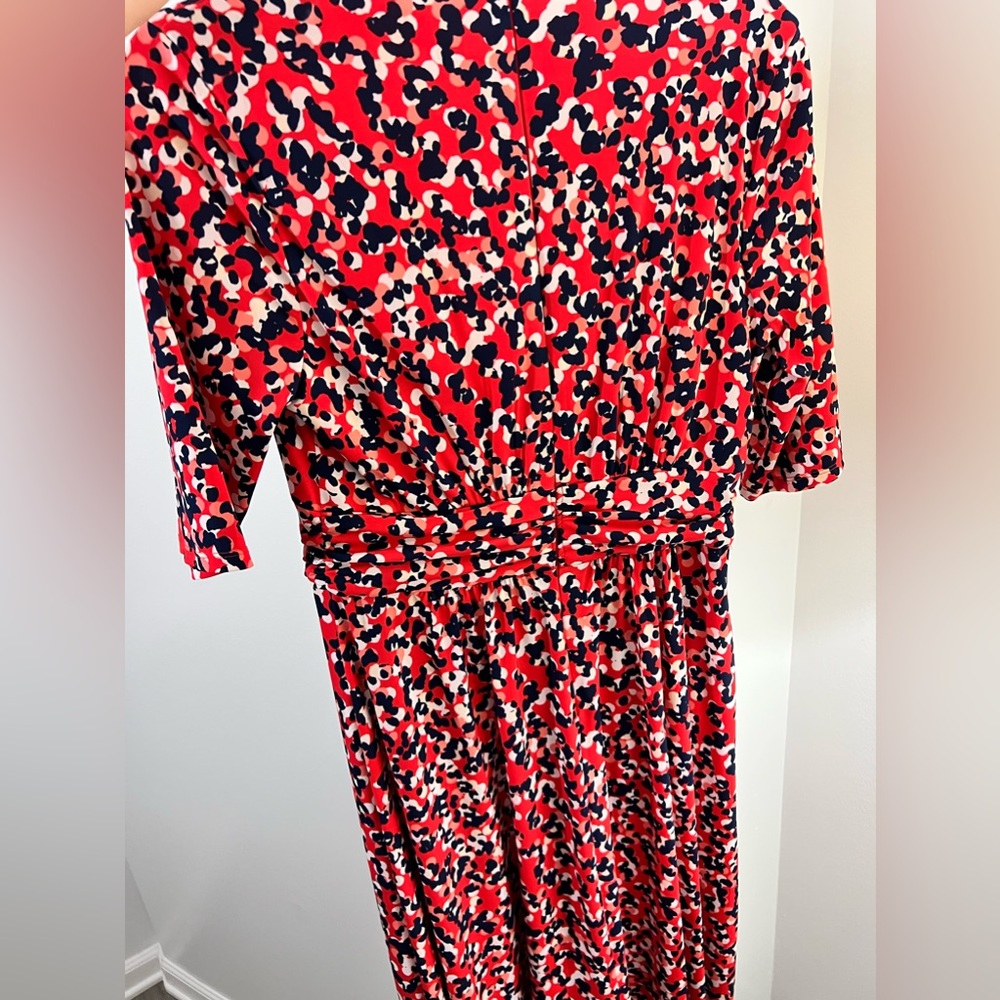 Dress - Picture 3 of 4